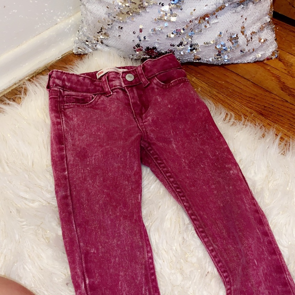 Levi’s pants